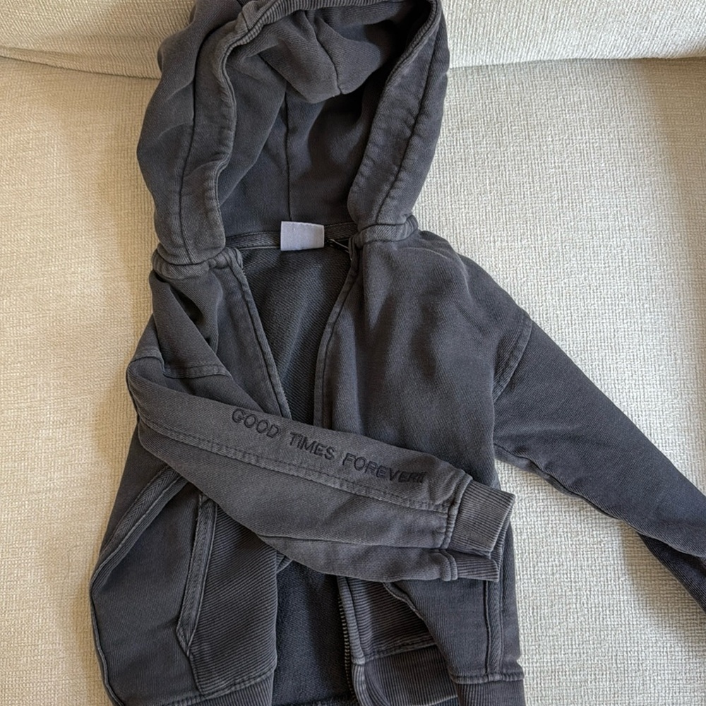 Zara 3-4T Black zip up hoodie.